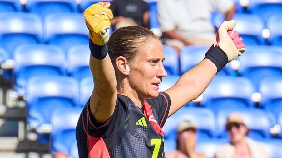Ann-Katrin Berger, de superar dos veces un cáncer a ser clave para la selección femenina de fútbol alemana​