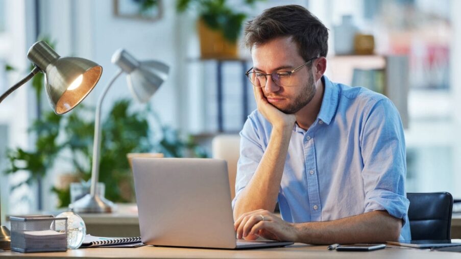 Los jóvenes deberán acceder a la jubilación a los 71 años en España para mantener su nivel de vida, según BBVA​