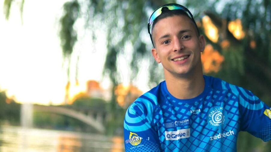 Enrique Navas, piragüista paralímpico, salva la vida a una persona en el Río Pisuerga de Valladolid​