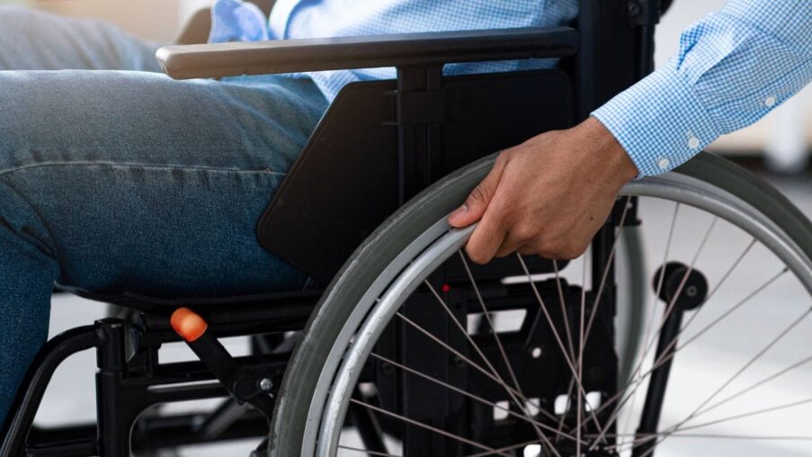 Castilla-La Mancha mejora la atención a la dependencia, la teleasistencia y los recursos para personas con discapacidad​