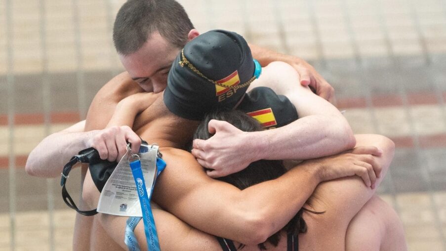 Guillermo Gracia, nadador español con síndrome de Down, gana 5 medallas de oro en el Campeonato del Mundo de Bangkok​