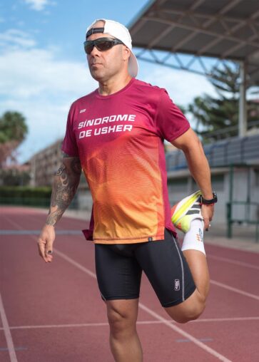 La historia de Mario, primer atleta sordociego de ultradistancia: 438 km corriendo para visibilizar el Síndrome de Usher​