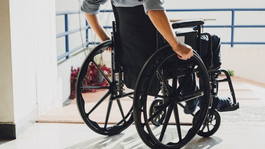 Andalucía reduce a 570 días el plazo de espera para obtener el certificado de dependencia​