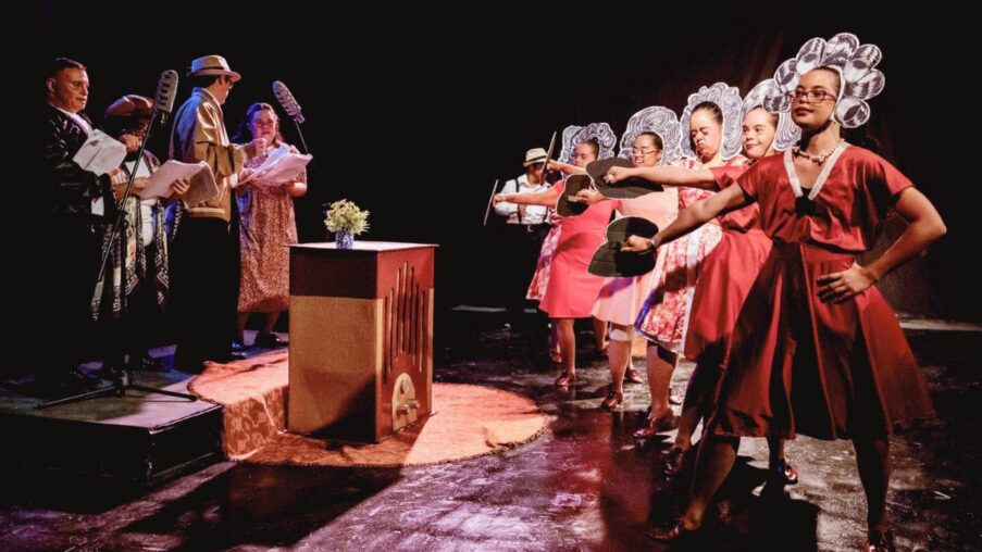 Decenas de actores con síndrome de Down cumplen su sueño en una obra de teatro en Venezuela​