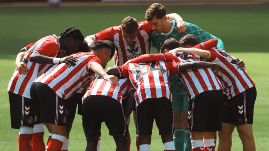 El Sunderland premia a sus seguidores mayores de 85 años con abonos gratis para la temporada 2025-2026​