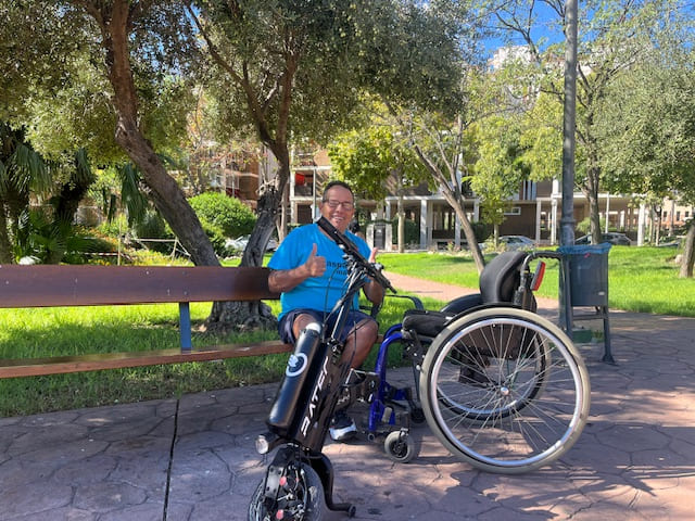 La vida de Carlos, detrás de una parálisis cerebral: «Hay que luchar por cualquier entorno que nos iguale con los demás»​