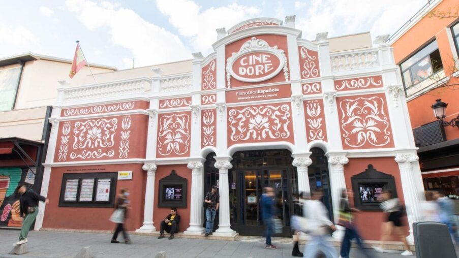 El Cine Doré, en Madrid, será accesible para las personas con discapacidad​