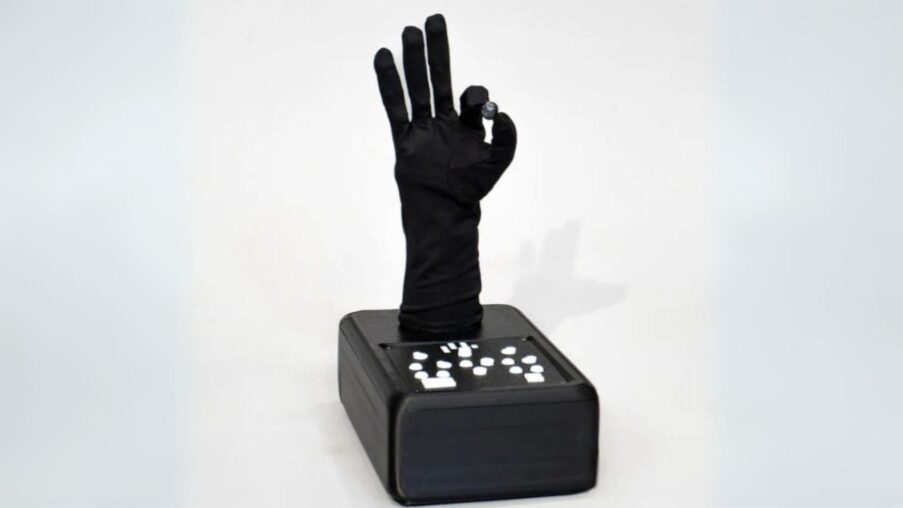 Desarrollan una mano robótica para mejorar la calidad de vida de las personas sordociegas​