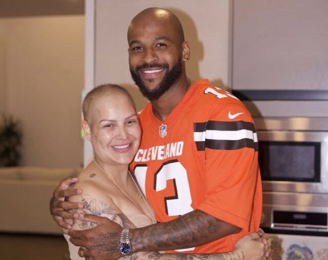 La mujer de Marcao, jugador del Sevilla FC, toca la ‘campana de los sueños’ y supera un cáncer​