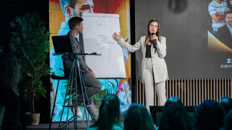 Eva Egea, empresaria y madre de Adrián, un niño sordo: «Llamarle y no ver reacción nos rompía el corazón»​