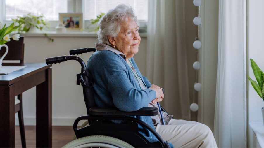 Si eres una persona mayor de 70 años, podrás solicitar reformas de accesibilidad en tu edificio​